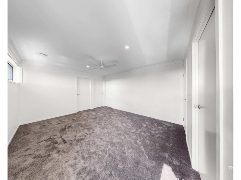 ID:21175107/35 Mark Dillon Circuit, Spring Mountain QLD 4124
