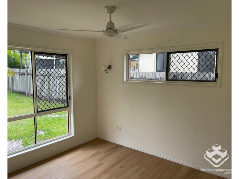 6 Shoreline Court, Urangan QLD 4655