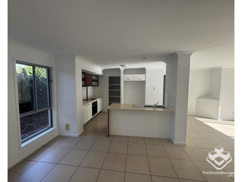 20 Whitsunday Place, Redland Bay QLD 4165