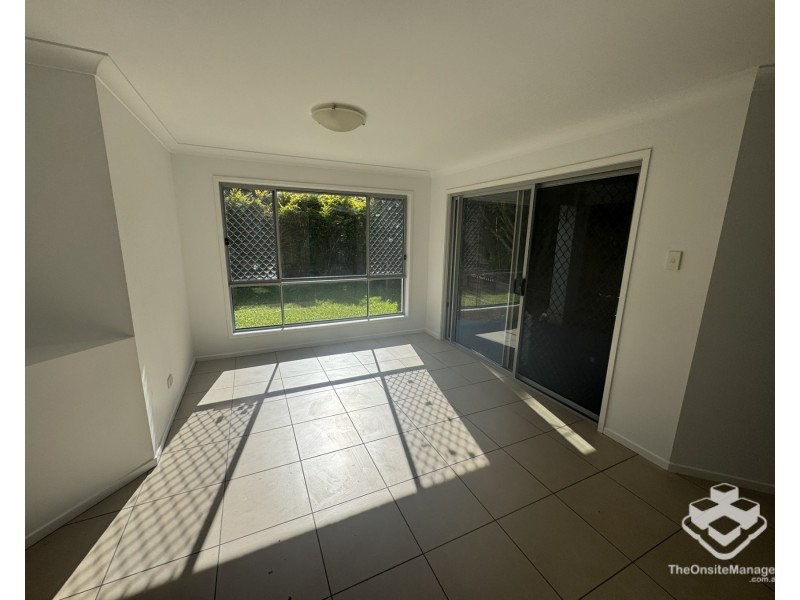 20 Whitsunday Place, Redland Bay QLD 4165