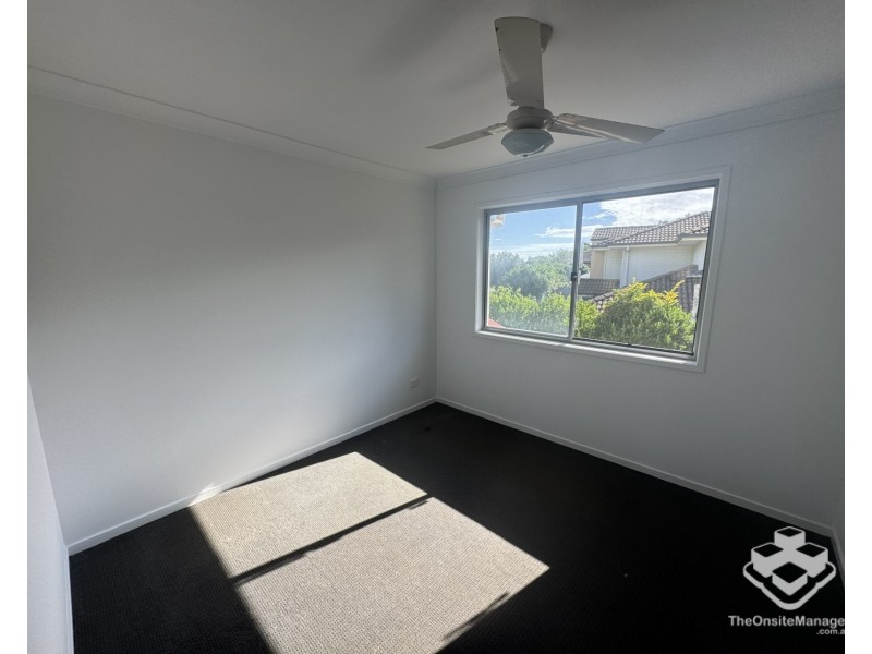 20 Whitsunday Place, Redland Bay QLD 4165