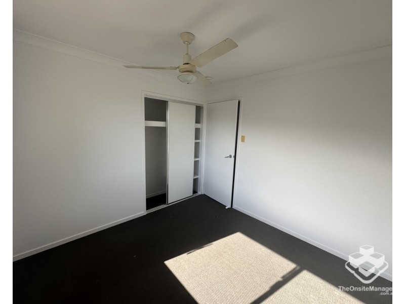 20 Whitsunday Place, Redland Bay QLD 4165