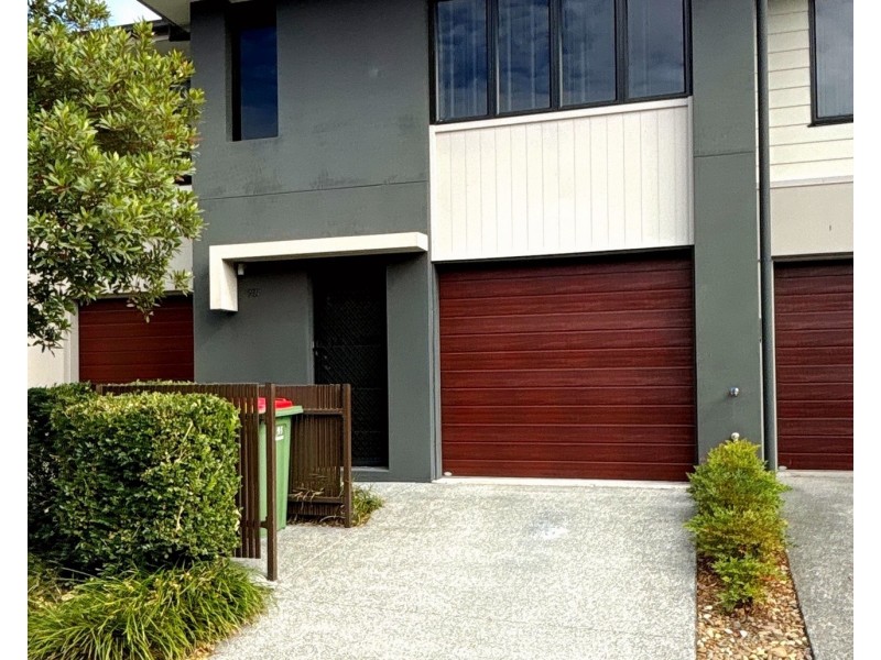 95/370 Gainsborough Drive, Pimpama QLD 4209
