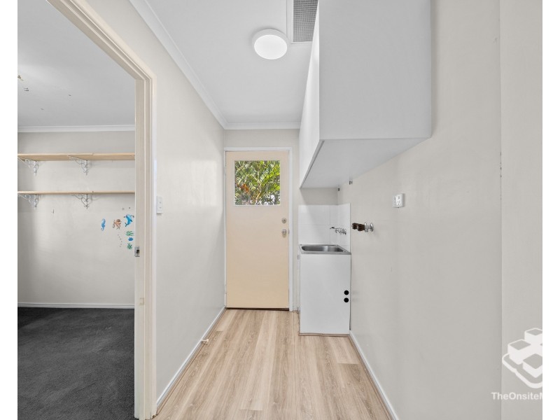 1 Cedar Drive, Stapylton QLD 4207
