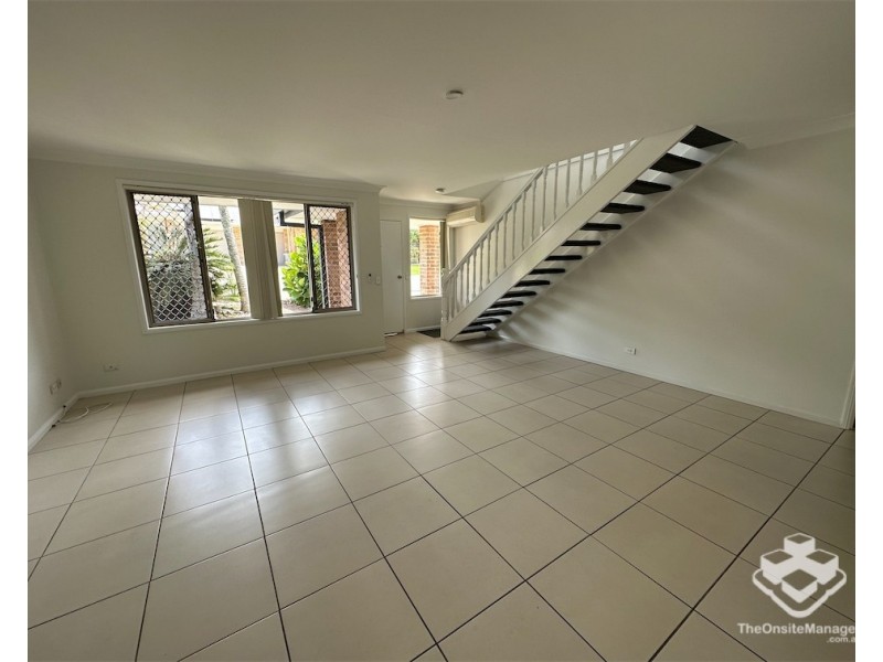 ID:21175457/33-67 Edmund Rice Drive, Southport QLD 4215
