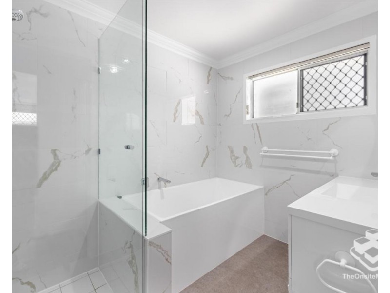 2 Hoffman Street, Mcdowall QLD 4053