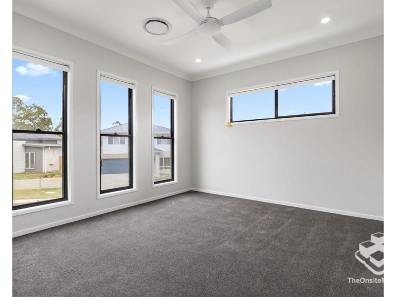 73 Montgomery Cct, Pallara QLD 4110