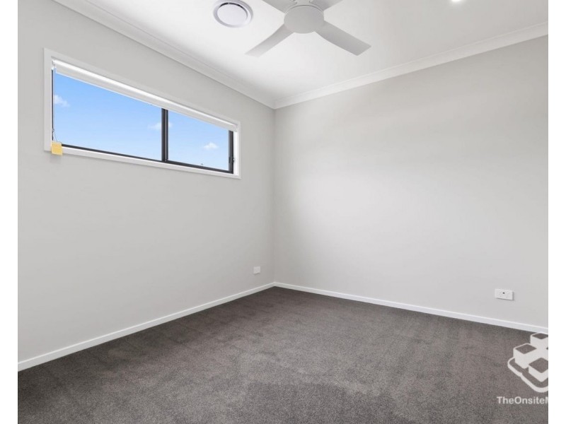 73 Montgomery Cct, Pallara QLD 4110