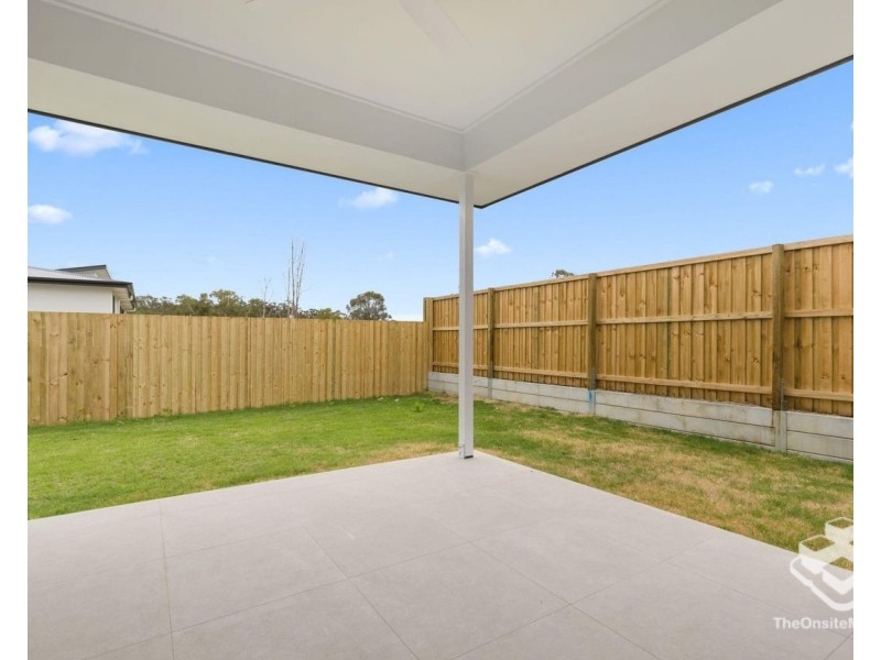 73 Montgomery Cct, Pallara QLD 4110