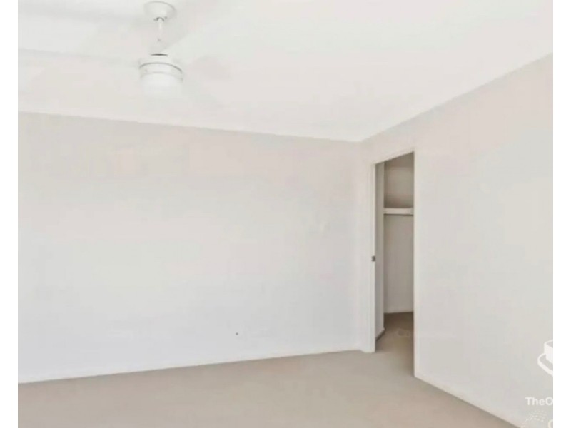 2/16 Bellagio Crescent, Coomera QLD 4209