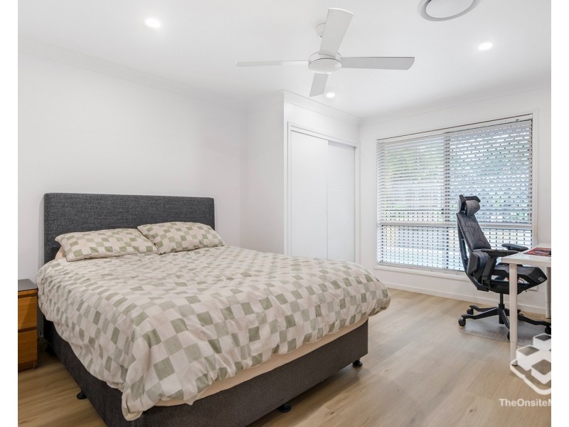27 Lismore Drive, Helensvale QLD 4212