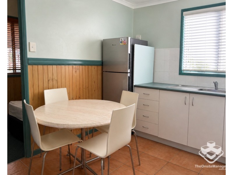 ID:21175672/71 Hinde Street, Ashmore QLD 4214