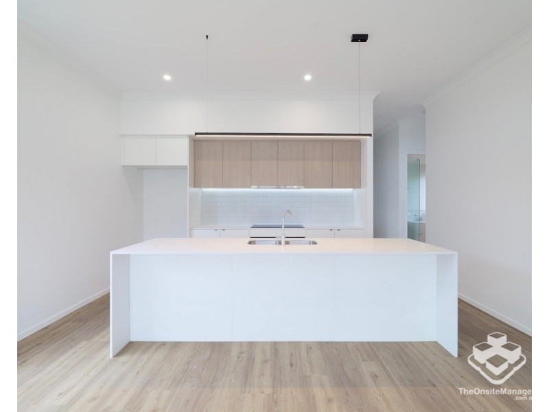 12 Hewing Place, Park Ridge QLD 4125