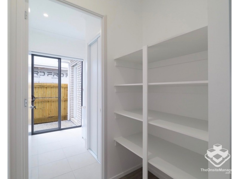 12 Hewing Place, Park Ridge QLD 4125