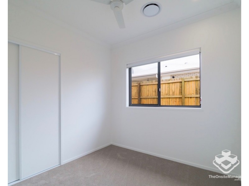 12 Hewing Place, Park Ridge QLD 4125