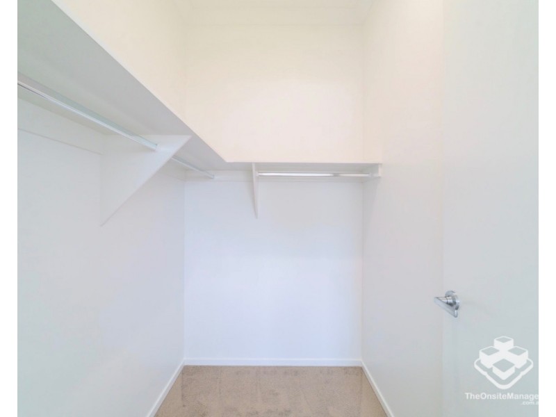 12 Hewing Place, Park Ridge QLD 4125