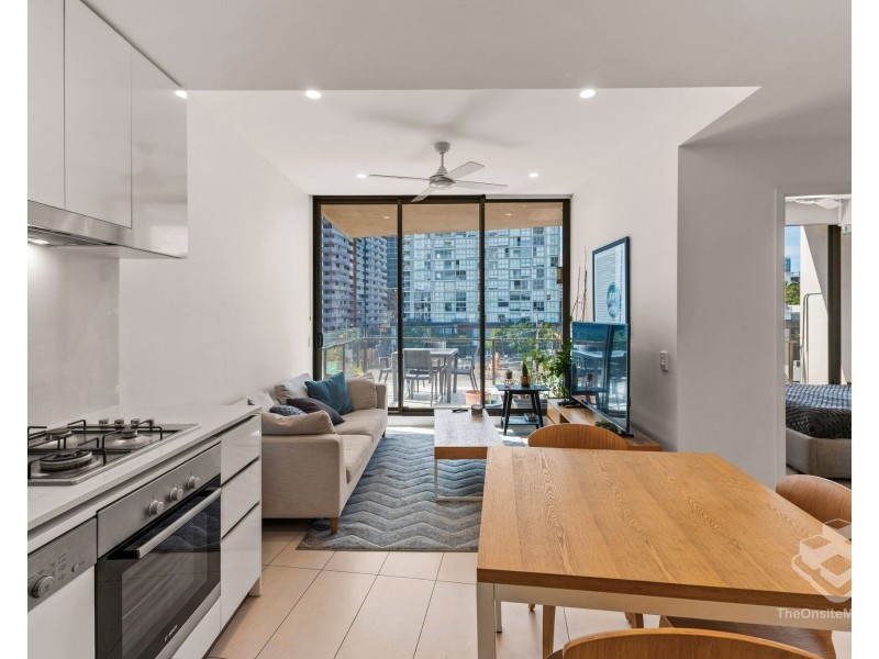 30410/24 Stratton Street, Newstead QLD 4006