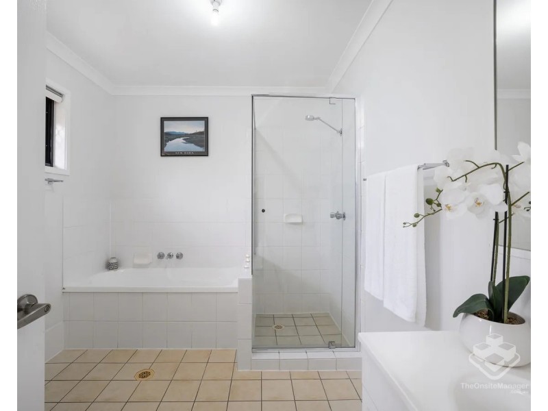 20/141 Pacific Pines Boulevard, Pacific Pines QLD 4211