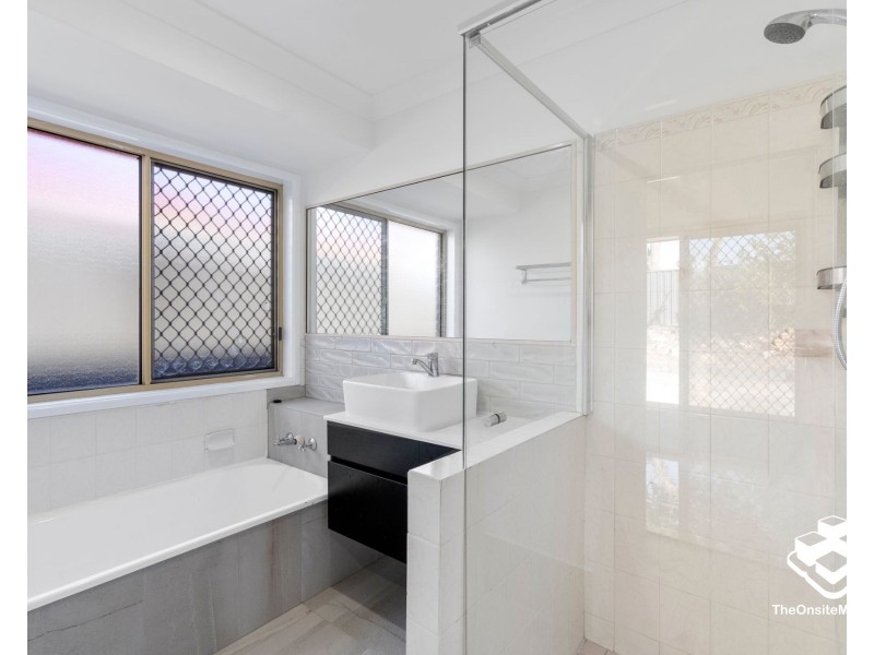 70 Durrang Street, Durack QLD 4077