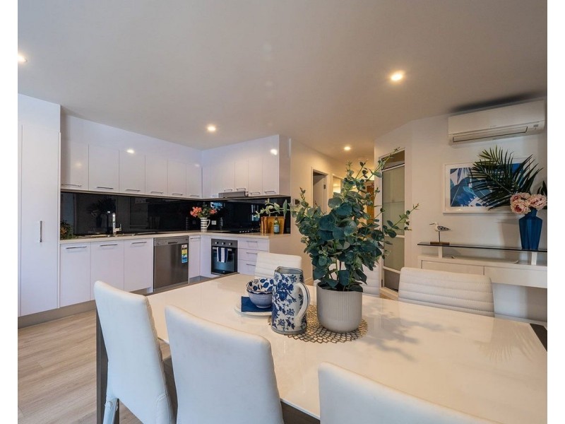 ID:21176579/81 Sutton Street, Redcliffe QLD 4020