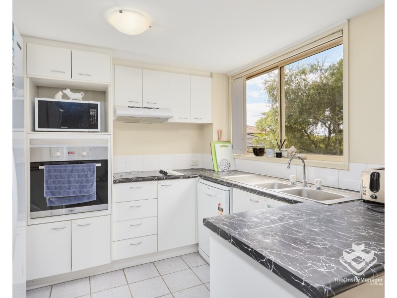 15/3 Arundel Drive, Arundel QLD 4214