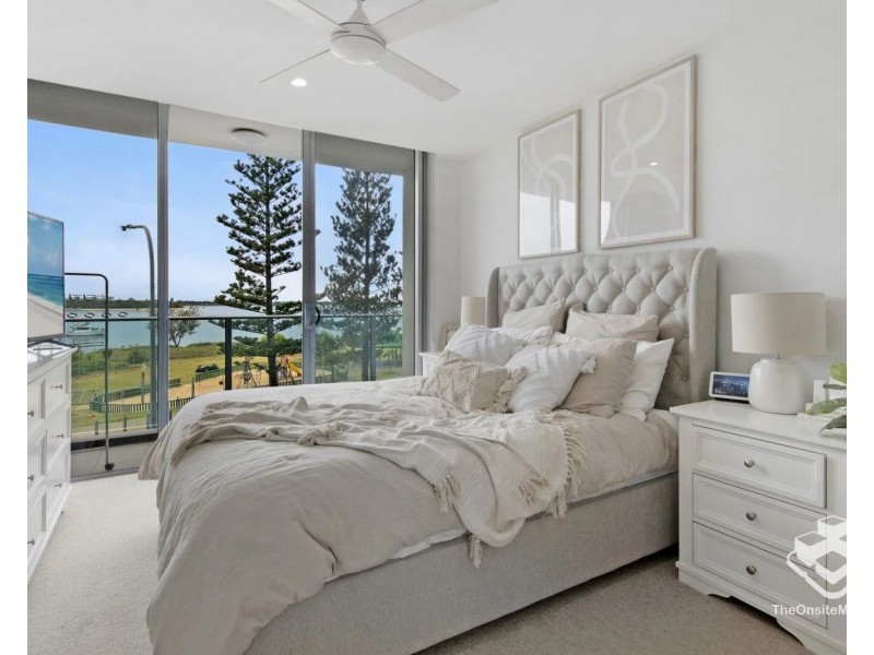 ID:21176741/388 MARINE PARADE, Labrador QLD 4215