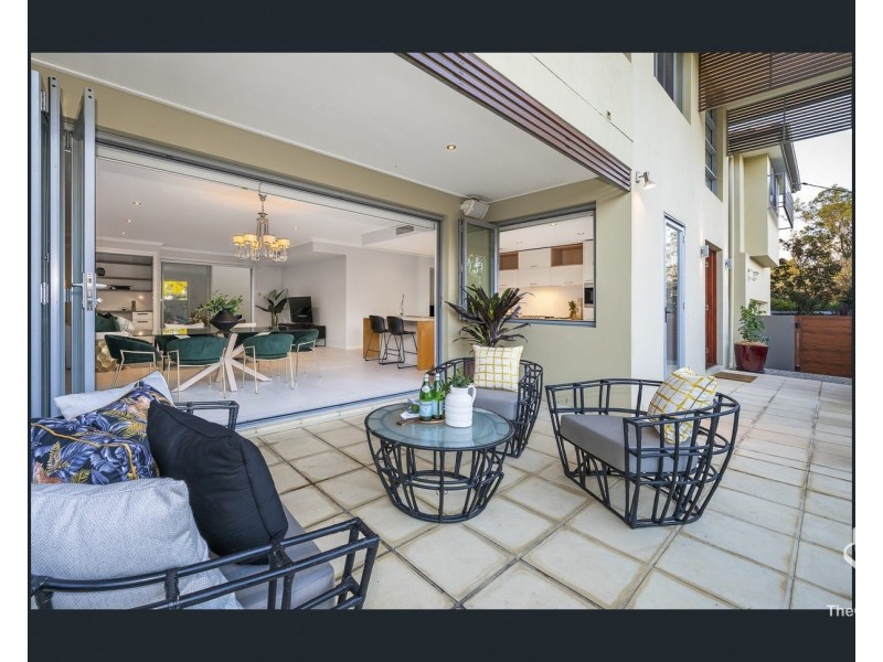 393 INDOOROOPILLY ROAD, Indooroopilly QLD 4068