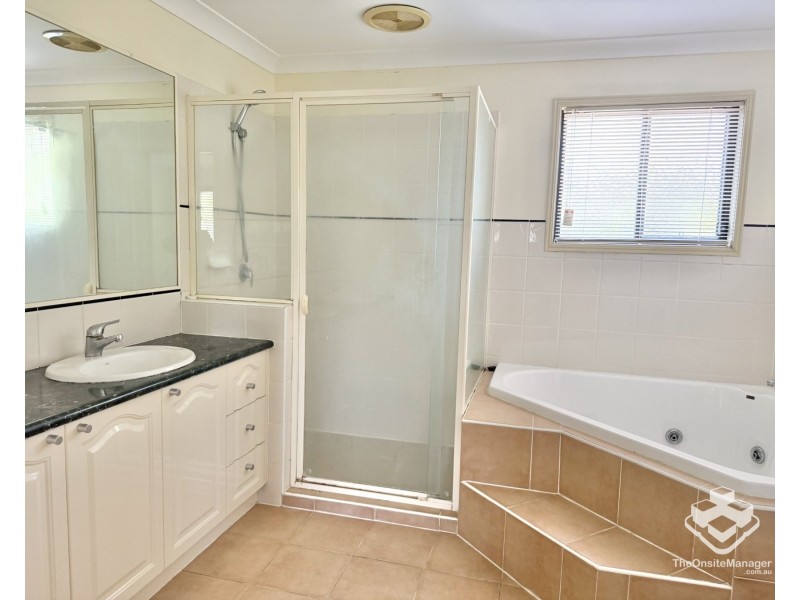 6/588 Musgrave Road, Robertson QLD 4109