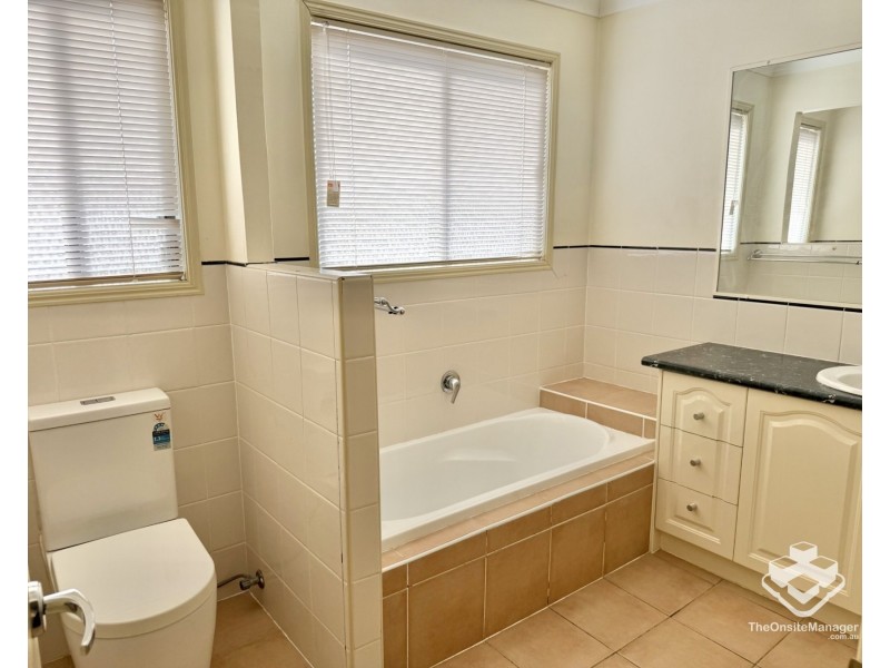 6/588 Musgrave Road, Robertson QLD 4109