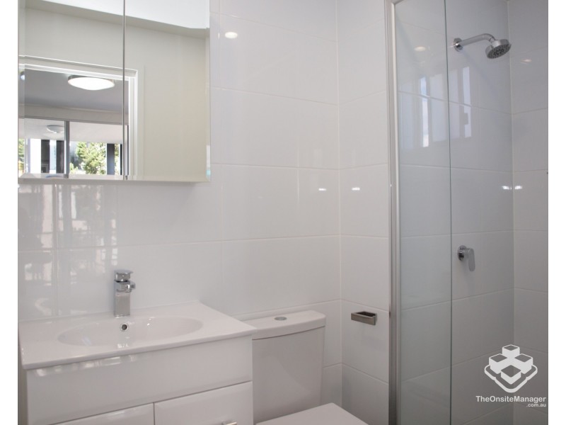 12/22-24 Lather Street, Southport QLD 4215