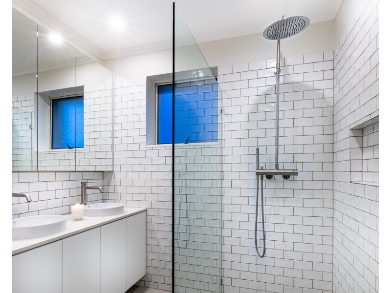 ID:21176943/39 Vernon Terrace, Teneriffe QLD 4005