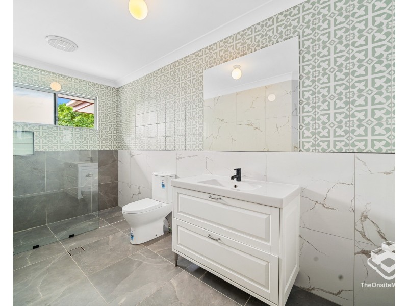 8/2311 Logan Road, Eight Mile Plains QLD 4113