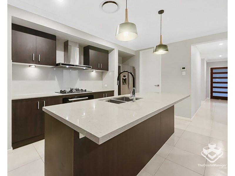 98 Swan Parade, Warner QLD 4500