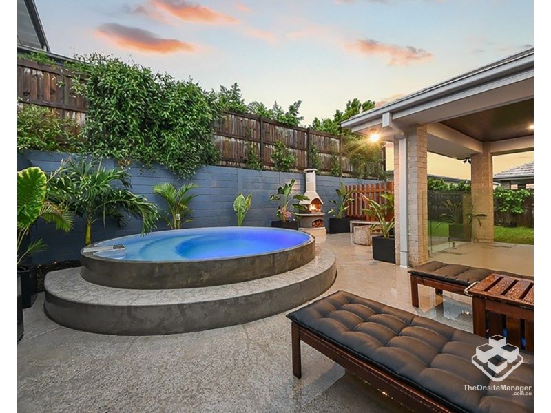 98 Swan Parade, Warner QLD 4500