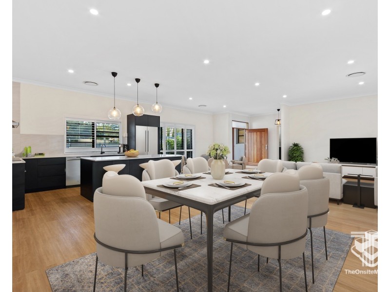 2 Reynolds Street, Carindale QLD 4152