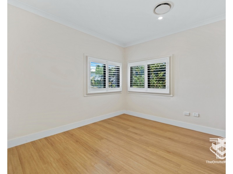 2 Reynolds Street, Carindale QLD 4152