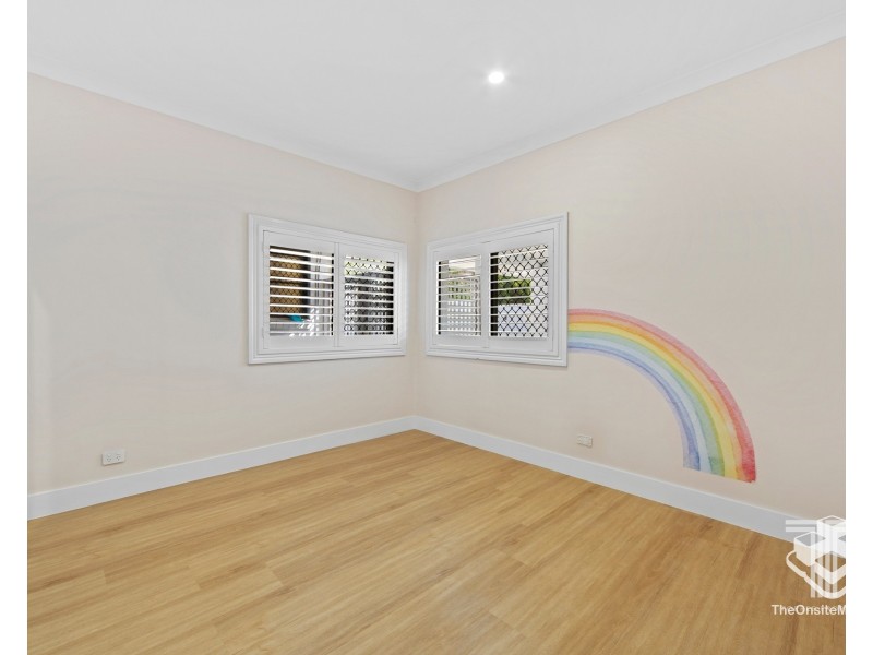 2 Reynolds Street, Carindale QLD 4152