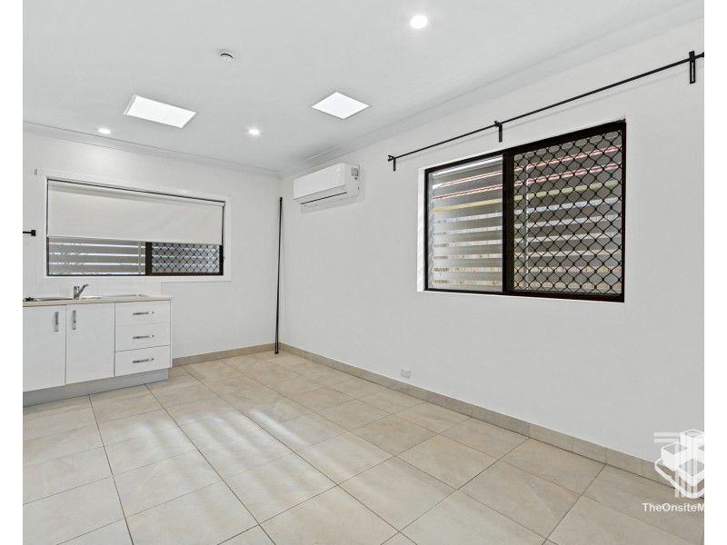 2 Reynolds Street, Carindale QLD 4152