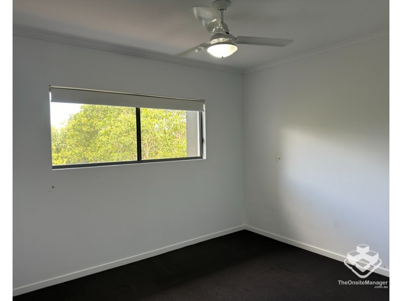 215/4 Paddington Terrace, Douglas QLD 4814