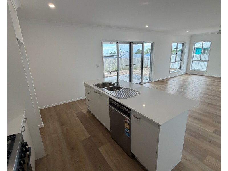 12 Cottee Crt, Urraween QLD 4655