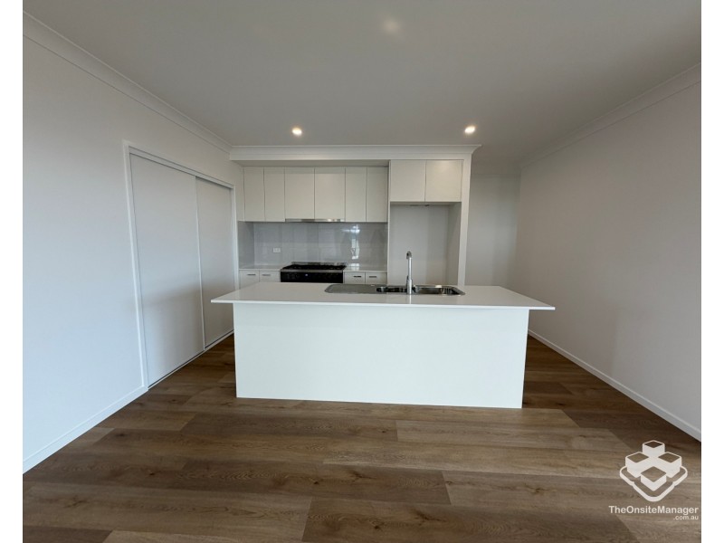 12 Cottee Crt, Urraween QLD 4655