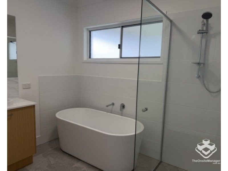 12 Cottee Crt, Urraween QLD 4655