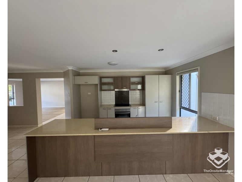 13 Whitsunday Place, Redland Bay QLD 4165