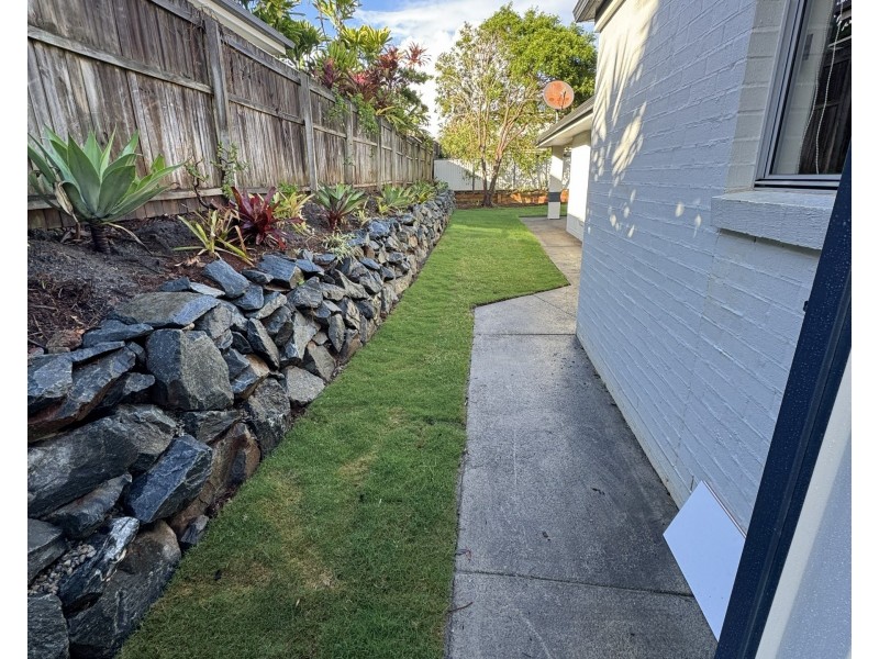 13 Whitsunday Place, Redland Bay QLD 4165