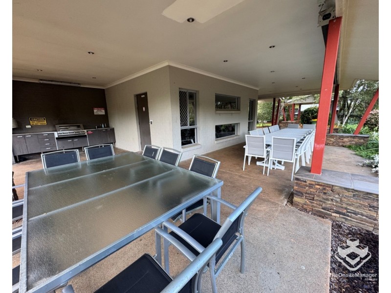 13 Whitsunday Place, Redland Bay QLD 4165
