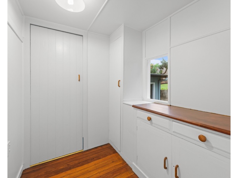 68 Railway Parade, Norman Park QLD 4170