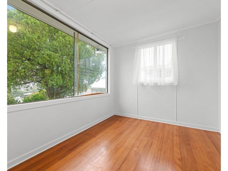 68 Railway Parade, Norman Park QLD 4170