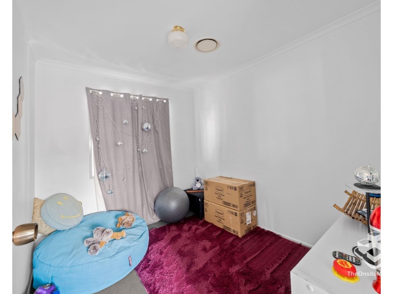 1 Poplar Crescent, Stapylton QLD 4207