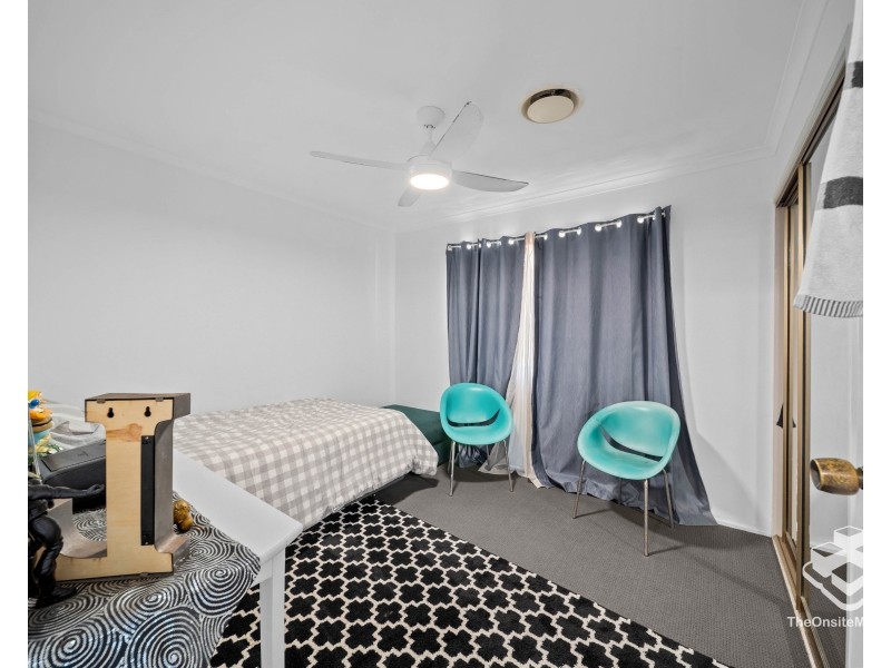1 Poplar Crescent, Stapylton QLD 4207