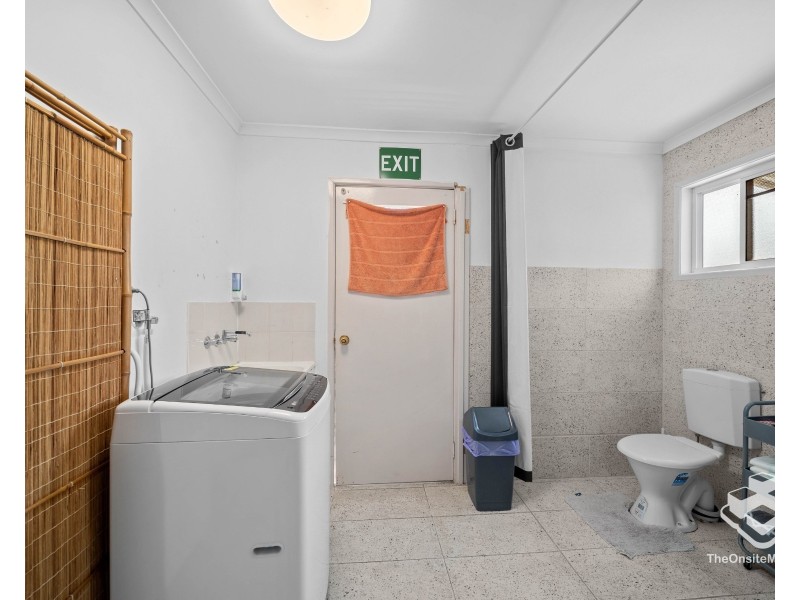 1 Poplar Crescent, Stapylton QLD 4207